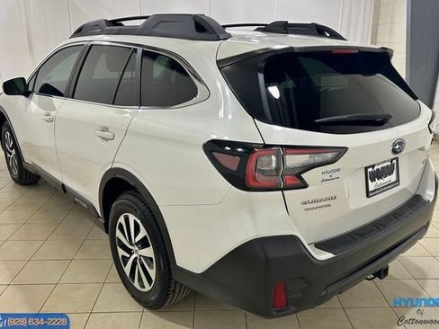 Used 2020 Subaru Outback Premium w/ Popular Package #1 AWD/4WD image 3