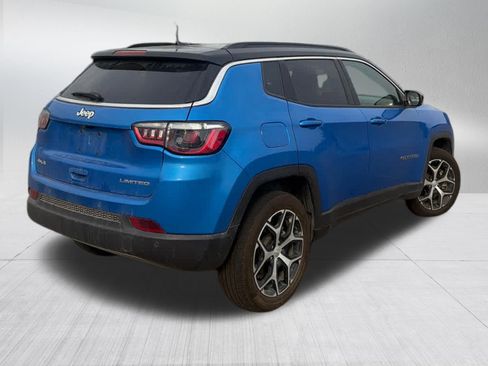 Used 2024 Jeep Compass Limited AWD/4WD image 4