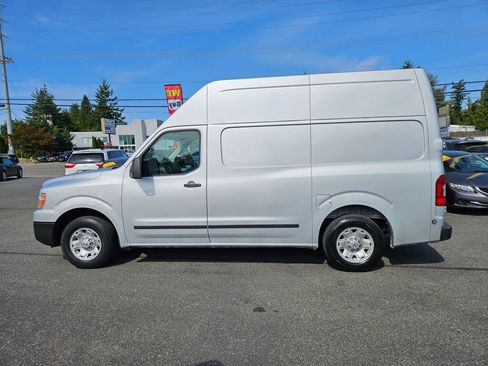 Used 2012 Nissan NV 2500 S RWD image 7