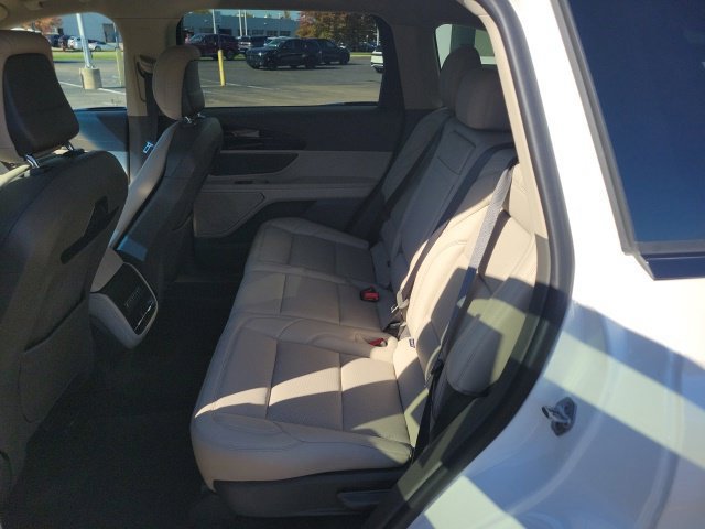 Certified 2024 Lincoln Nautilus Premier AWD/4WD image 21