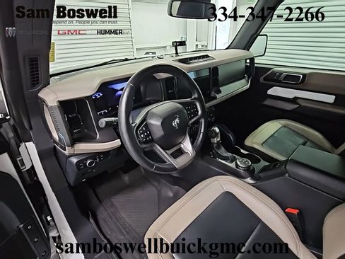 Used 2022 Ford Bronco Wildtrak image 11