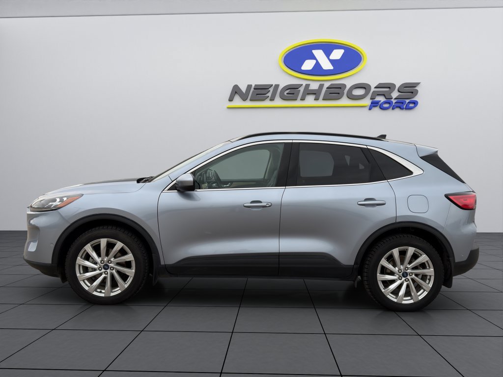 Used 2022 Ford Escape Titanium w/ Titanium Elite Package AWD/4WD image 3