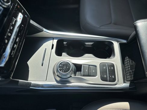 Used 2021 Ford Explorer Limited w/ Equipment Group 301A image 22