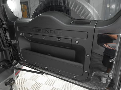 Used 2024 Land Rover Defender 90 Carpathian Edition AWD/4WD image 11