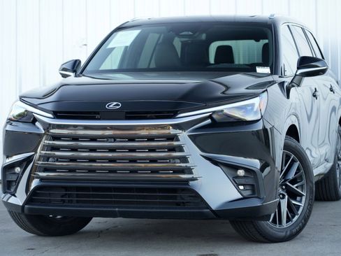 Used 2024 Lexus TX 350 AWD image 3