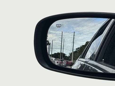 Used 2018 Chrysler 300 Touring w/ Sport Appearance Package image 27