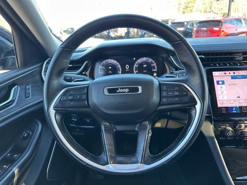 Used 2022 Jeep Grand Cherokee L Limited image 19