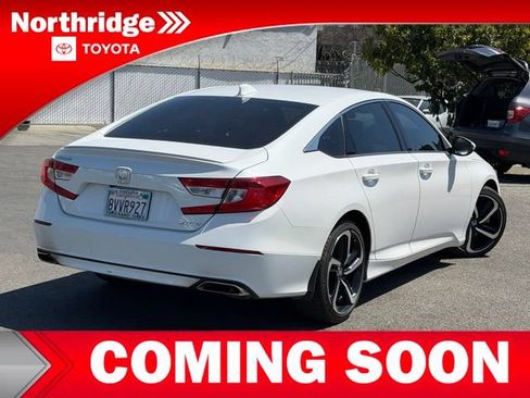 Used 2018 Honda Accord Sport image 4