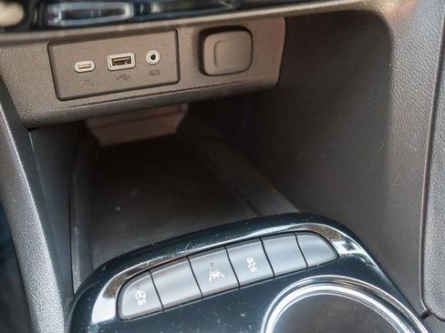 Used 2023 Buick Encore GX Select w/ Safety Package II FWD image 31