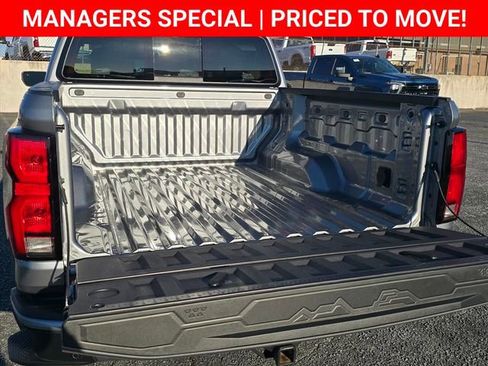 New 2025 Chevrolet Colorado LT w/ LT Convenience Package image 19