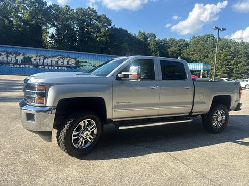 Used 2018 Chevrolet Silverado 2500 LTZ w/ Duramax Plus Package AWD/4WD image 13