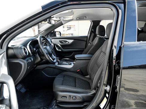 Used 2020 Chevrolet Blazer LT w/ Redline Edition image 4