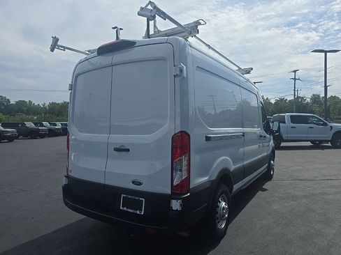 Used 2023 Ford Transit 250 Medium Roof AWD image 7