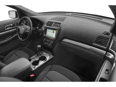 Used 2019 Ford Explorer XLT w/ Equipment Group 201A image 16
