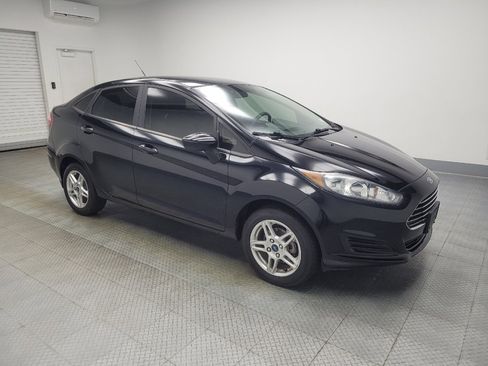 Used 2019 Ford Fiesta SE image 11
