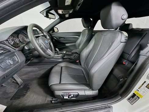 Used 2019 BMW 430i Coupe w/ M Sport Package RWD image 21
