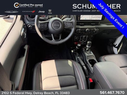 Used 2025 Jeep Wrangler Unlimited Rubicon w/ Safety Group AWD/4WD image 15