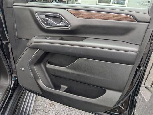 Used 2021 Chevrolet Suburban High Country w/ Premium Package AWD/4WD image 25