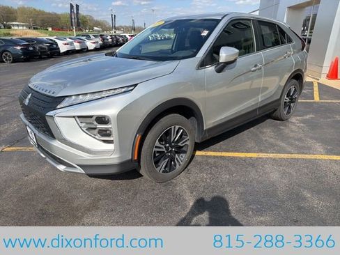 Used 2024 Mitsubishi Eclipse Cross SEL AWD/4WD image 3