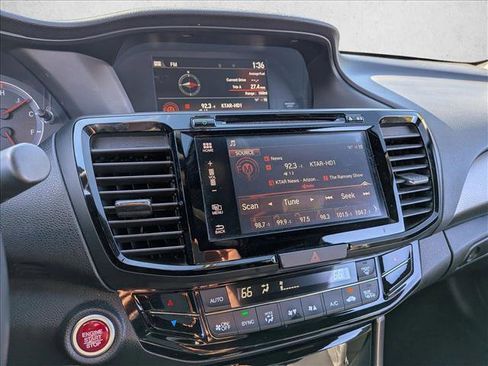 Used 2017 Honda Accord EX-L image 12