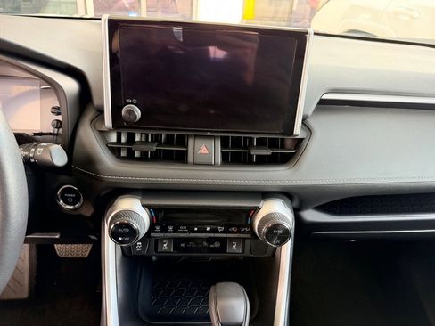 Used 2024 Toyota RAV4 AWD Hybrid image 11