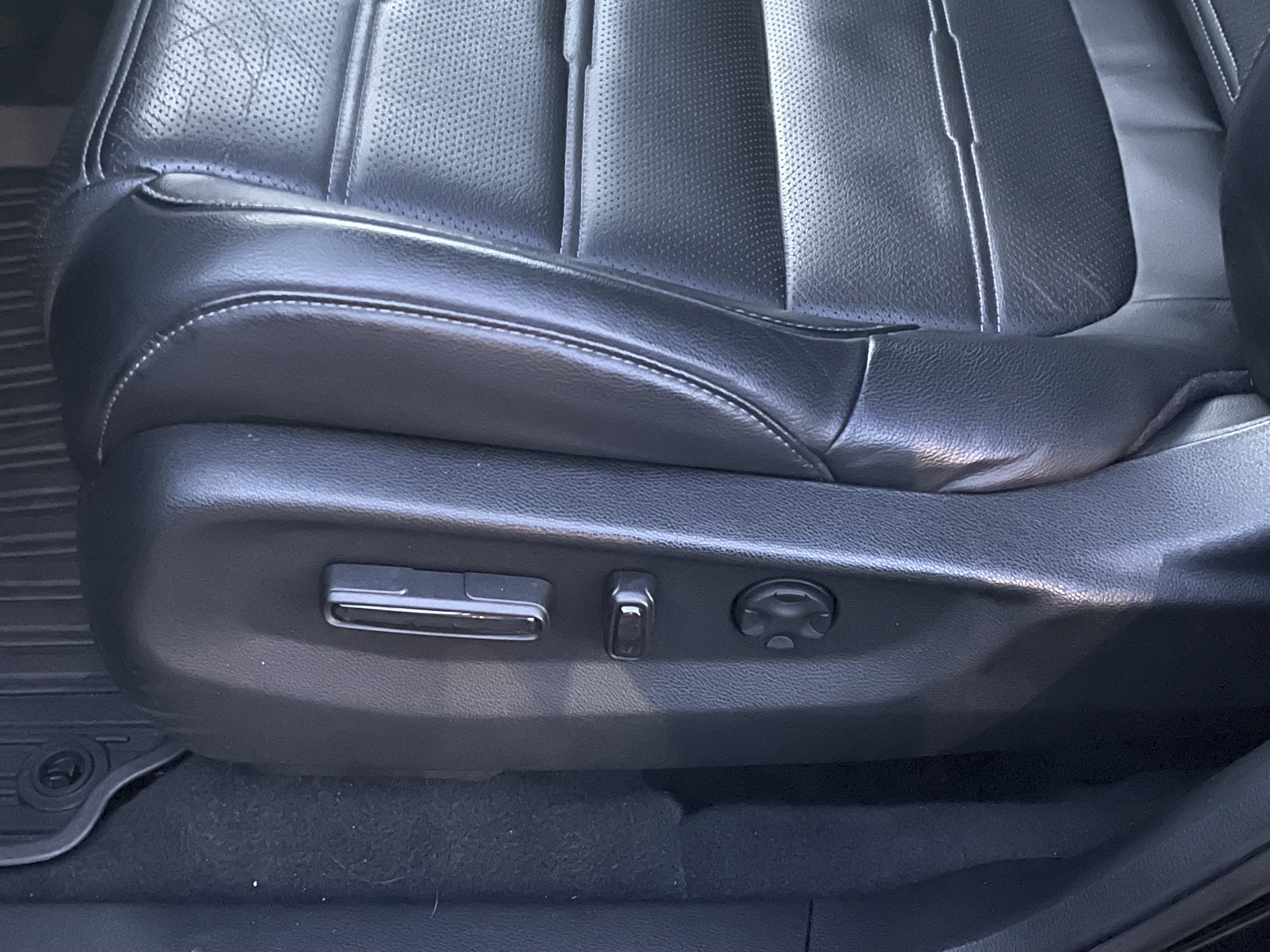Used 2017 Honda CR-V Touring image 18
