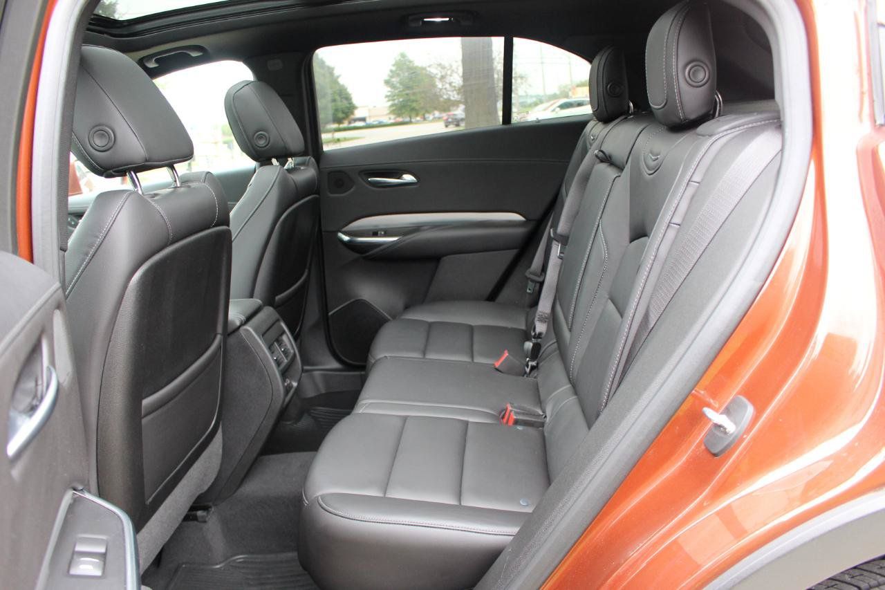 Used 2019 Cadillac XT4 Premium Luxury w/ Cold Weather Package AWD/4WD image 30