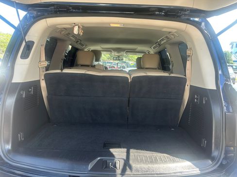 Used 2018 Nissan Armada SL w/ Premium Package AWD/4WD image 4