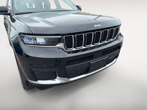 Used 2023 Jeep Grand Cherokee L Laredo w/ Luxury Tech Group I image 7