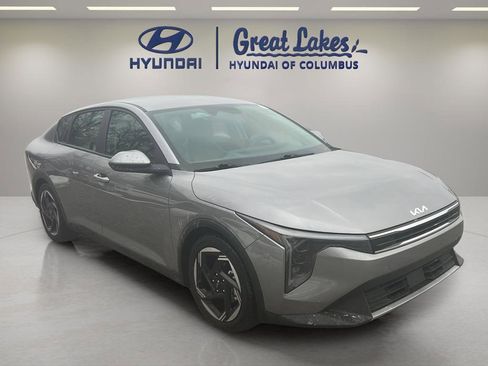 Used 2025 Kia K4 EX image 7