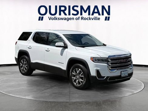Used 2022 GMC Acadia SLE FWD image 1