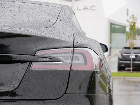Used 2022 Tesla Model S AWD/4WD image 17