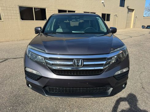 Used 2018 Honda Pilot EX image 2