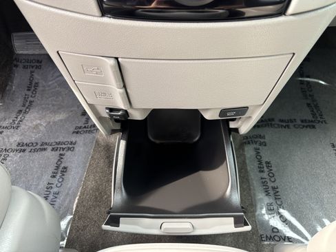 Used 2016 Honda Odyssey EX-L image 32