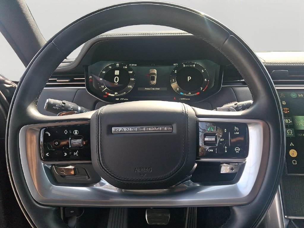 Used 2025 Land Rover Range Rover SE AWD/4WD image 20