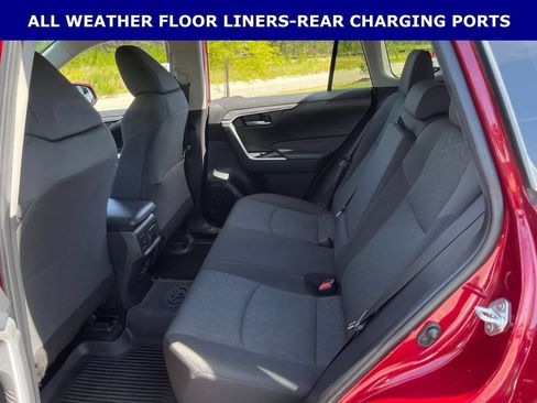 Used 2024 Toyota RAV4 XLE FWD image 14