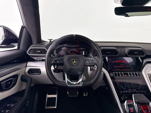 Used 2023 Lamborghini Urus S AWD/4WD image 12