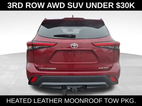 Used 2021 Toyota Highlander XLE AWD/4WD image 7