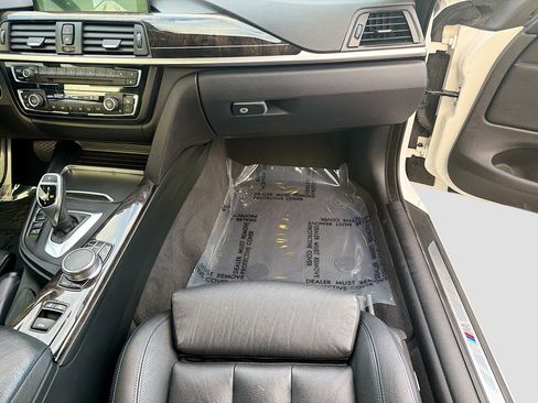 Used 2017 BMW 440i xDrive Convertible image 16