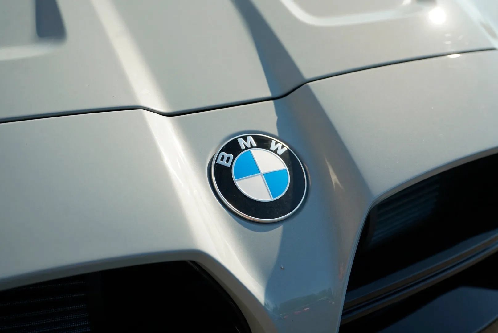 Used 2021 BMW M3 Competition w/ M Carbon Exterior Package RWD image 10