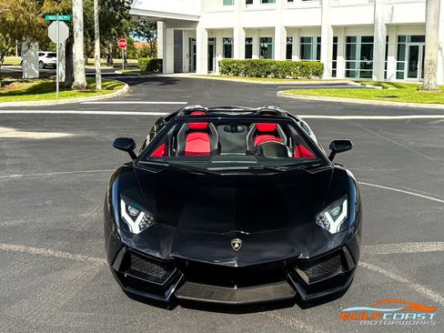 Used 2016 Lamborghini Aventador LP 700-4 image 5