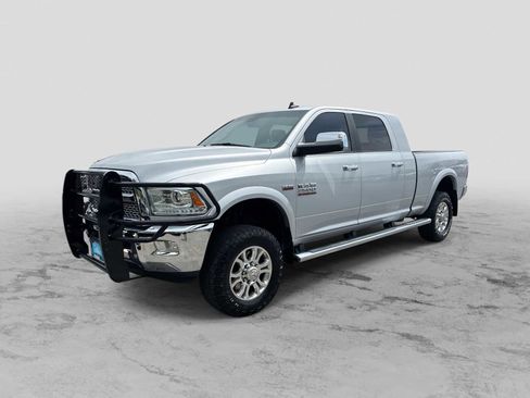 Used 2018 RAM 2500 Laramie AWD/4WD image 1