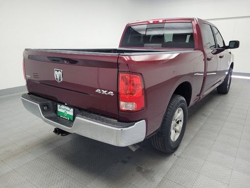 Used 2020 RAM 1500 Classic SLT image 9