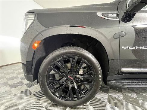 Used 2021 GMC Yukon SLT w/ SLT Premium Package AWD/4WD image 26