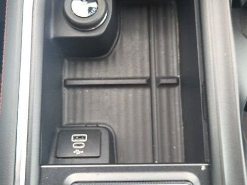 Used 2025 Ford Expedition Active AWD/4WD image 36