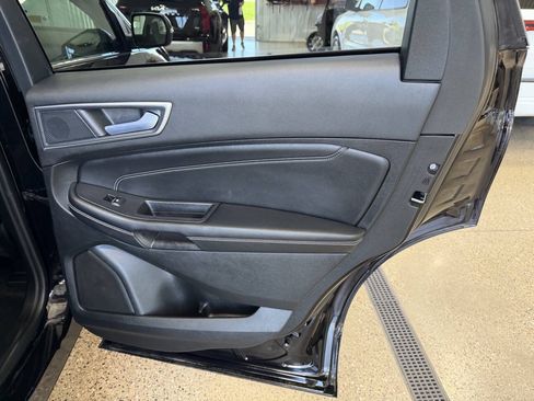 Used 2023 Ford Edge Titanium w/ Cargo Accessory Package AWD/4WD image 43