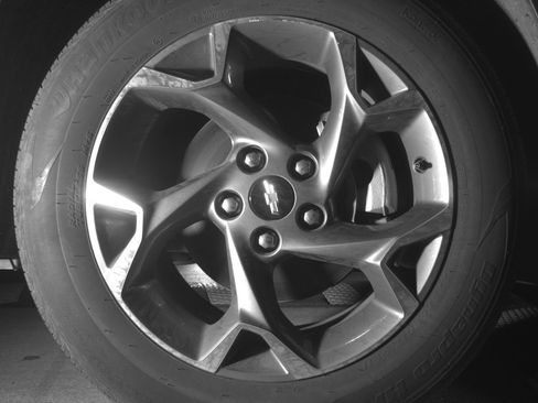 Used 2025 Chevrolet Trax LT w/ LT Convenience Package FWD image 13