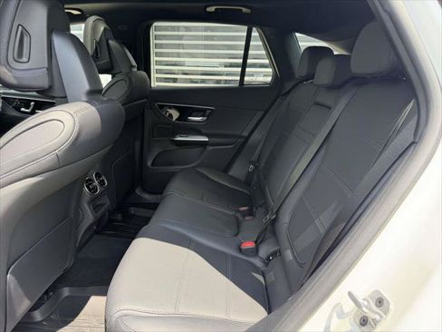 Used 2023 Mercedes-Benz GLC 300 4MATIC image 15