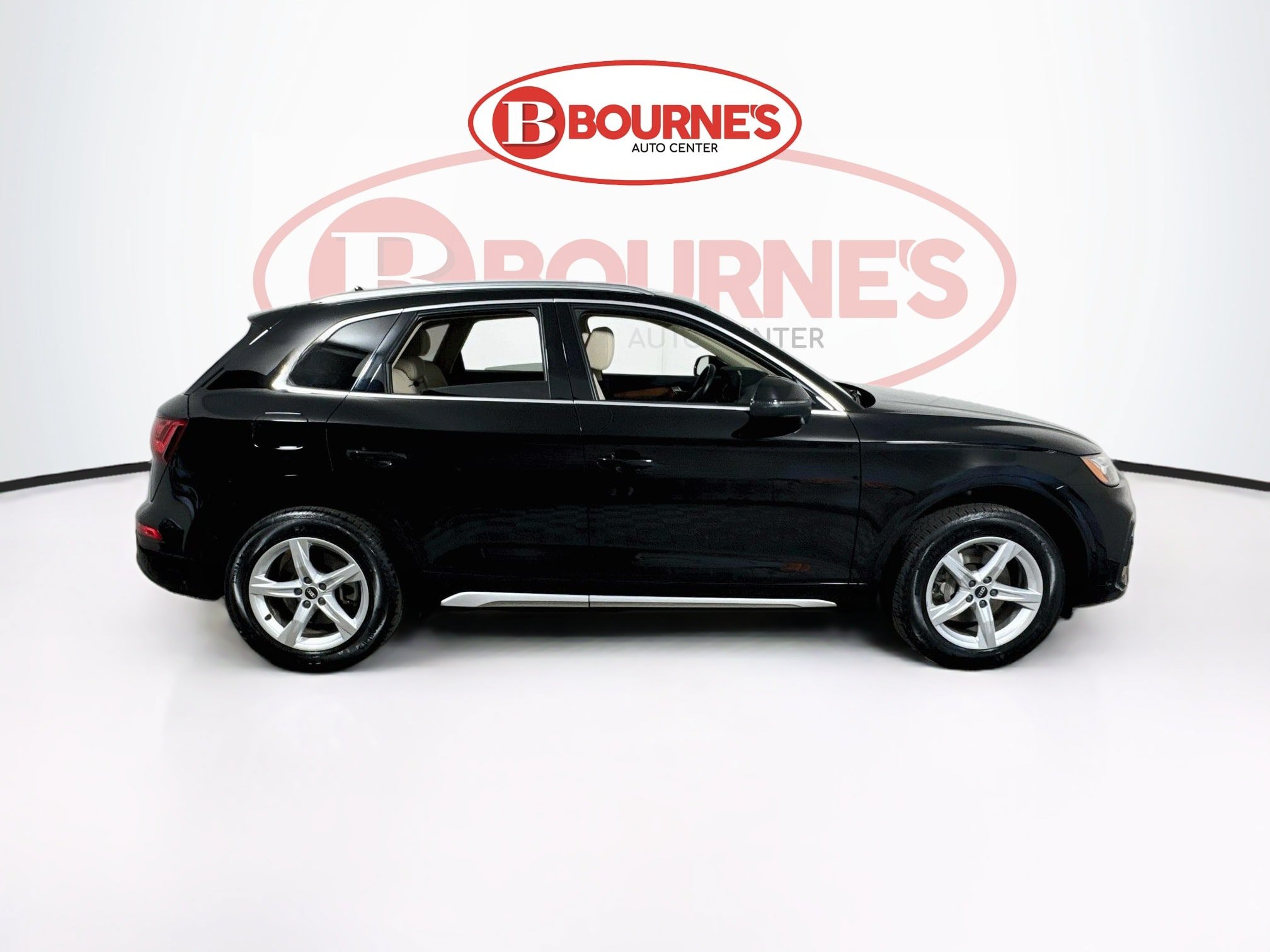 Used 2021 Audi Q5 2.0T Premium w/ Convenience Package AWD/4WD image 11