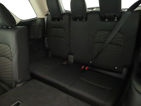 Used 2022 Nissan Pathfinder SV AWD/4WD image 29